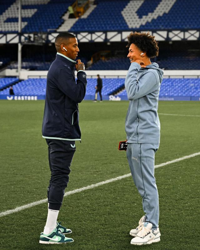 爱体育-阻止扬教授父子同台，弗格森之子振振有词：我想赢！