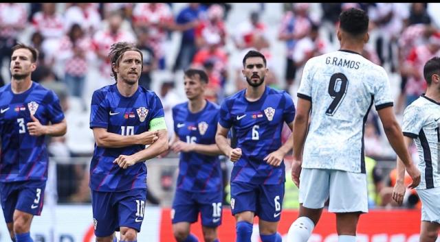 爱体育平台-首负克罗地亚 葡萄牙攻防都差 何谈欧洲杯夺冠？