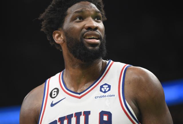 爱体育官网-詹库杜联手还是不稳？美国男篮打响恩比德争夺战