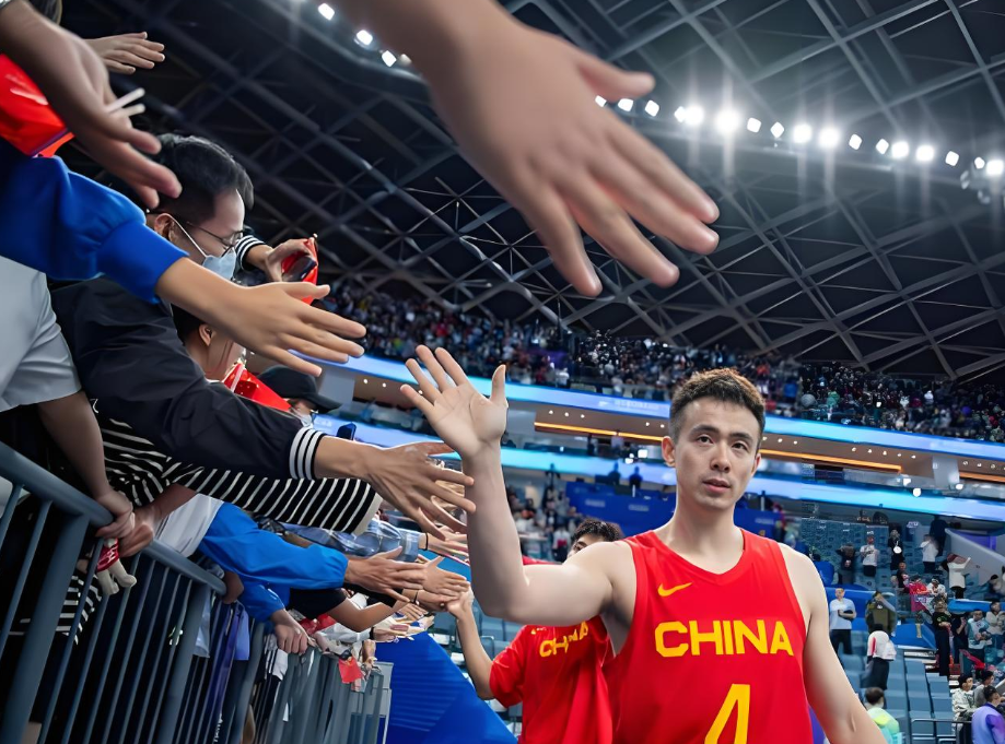 爱体育入口-拒爆冷！中国男篮逆转台北队，继伟神仙3分，朱俊龙3分6中5砍19分